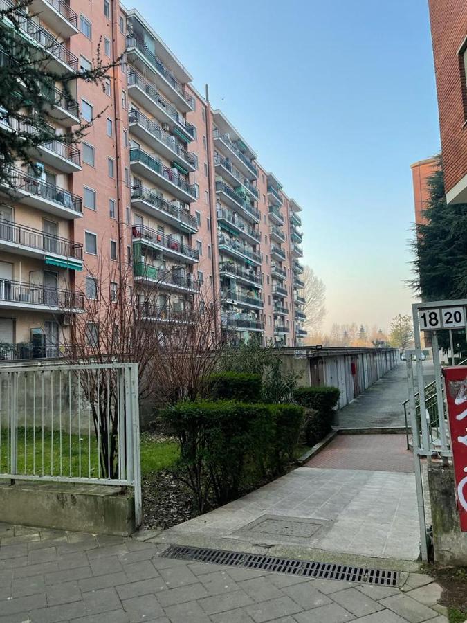 Kibilu - San Donato Vicinanze Irccs Policlinico Apartment San Donato Milanese Luaran gambar